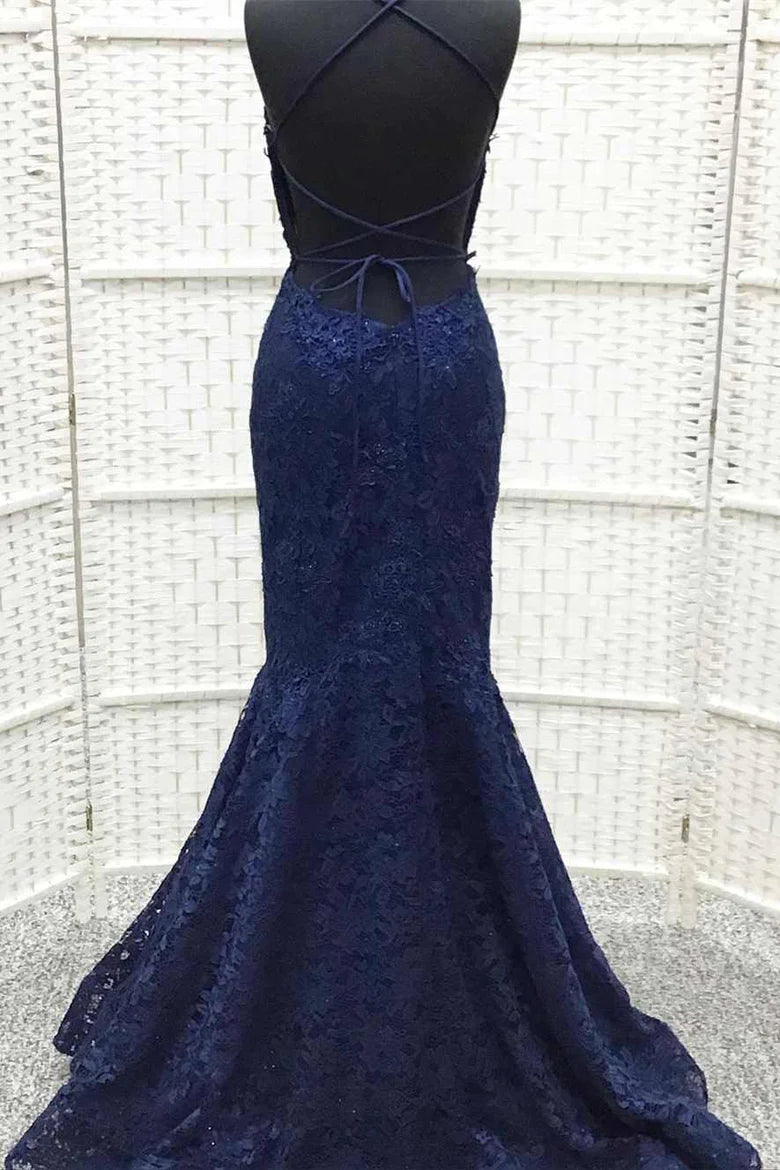 Vestido de fiesta de corte trompeta con encaje bordado y cordones